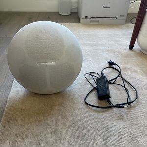 Harman Kardon Onyx Studio 4 Bluetooth speakers - White